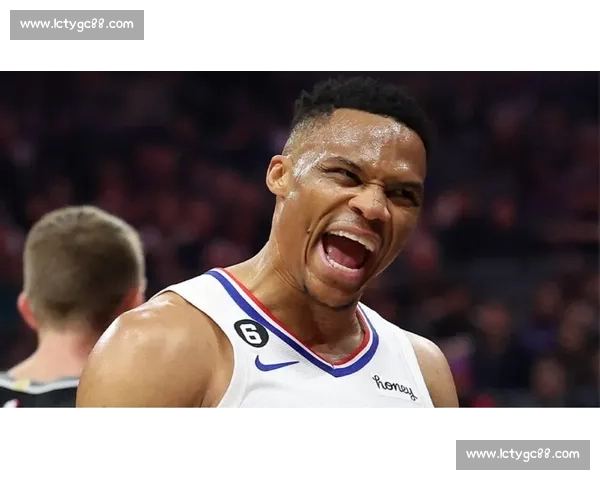 杨毅评詹威:事业选詹姆斯,挚友选威少